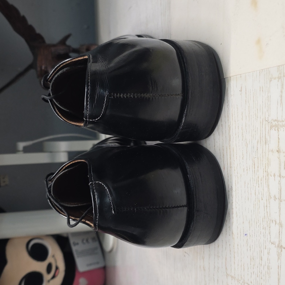 Allen Edmonds - Picture 7 of 13